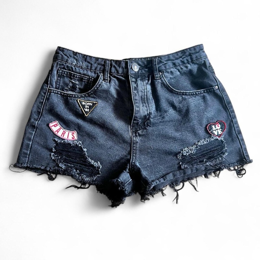 Forever 21 Black distressed denim summer shorts with cool patches, Size: 27"